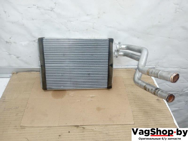 радиатор отопителя (печки) Audi A5 8T 2007, 3.0 л., TDi, CAP, дизель, МКПП, белый, купе, полный привод - фото №1