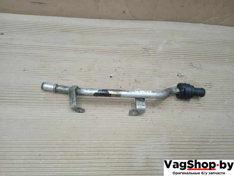 трубка охлаждающей жидкости Audi A5 8T 2007, 3.0 л., TDi, CAP, дизель, МКПП, белый, купе, полный привод, 8K0819377C - фото №1