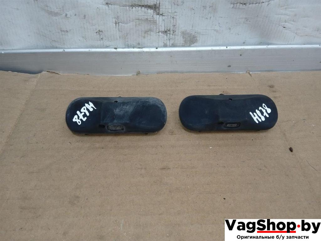 форсунка омывателя лобового стекла Volkswagen Passat B7 2011, 2.0 л., TDi, CFF, дизель, АКПП, синий, универсал, передний привод, 5M0955985C - фото №1