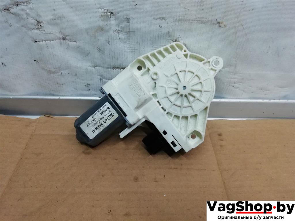 моторчик стеклоподъемника передний левый Audi A6 Allroad Quattro C6/4F 2007, 3.2 л., FSI, AUK, бензин, МКПП, синий, универсал, полный привод, 4F0959801D - фото №1