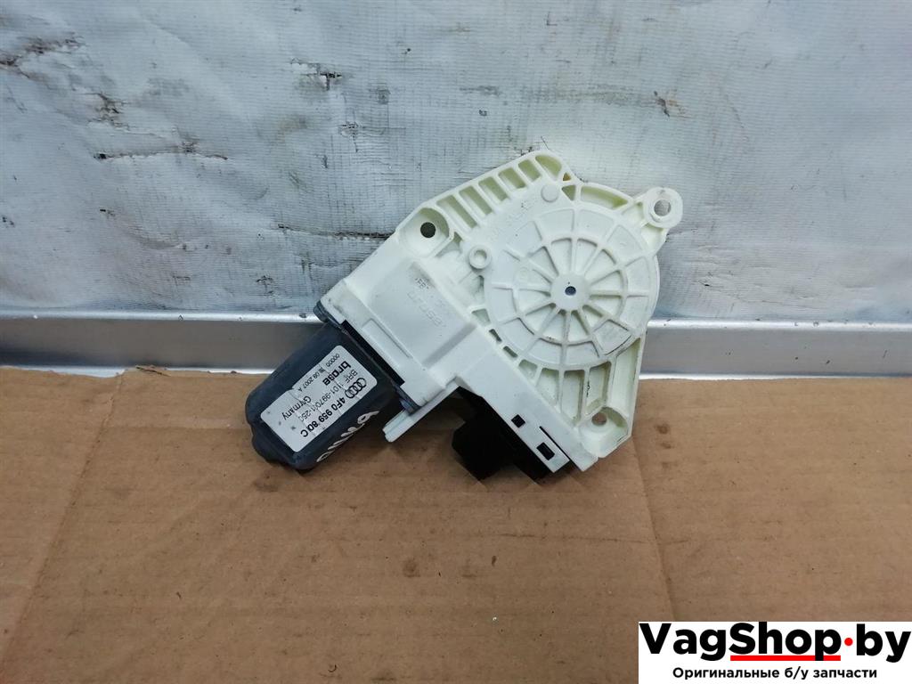 моторчик стеклоподъемника задний левый Audi A6 Allroad Quattro C6/4F 2007, 3.2 л., FSI, AUK, бензин, МКПП, синий, универсал, полный привод, 4F0959801C - фото №1