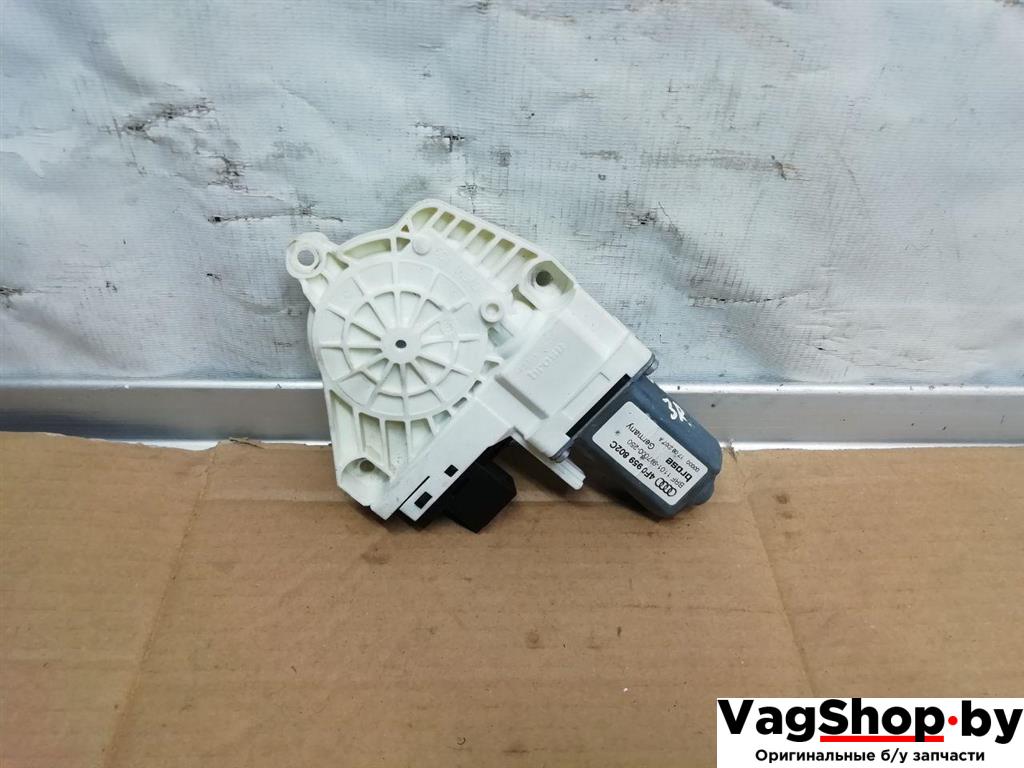 моторчик стеклоподъемника задний правый Audi A6 Allroad Quattro C6/4F 2007, 3.2 л., FSI, AUK, бензин, МКПП, синий, универсал, полный привод, 4F0959802C - фото №1