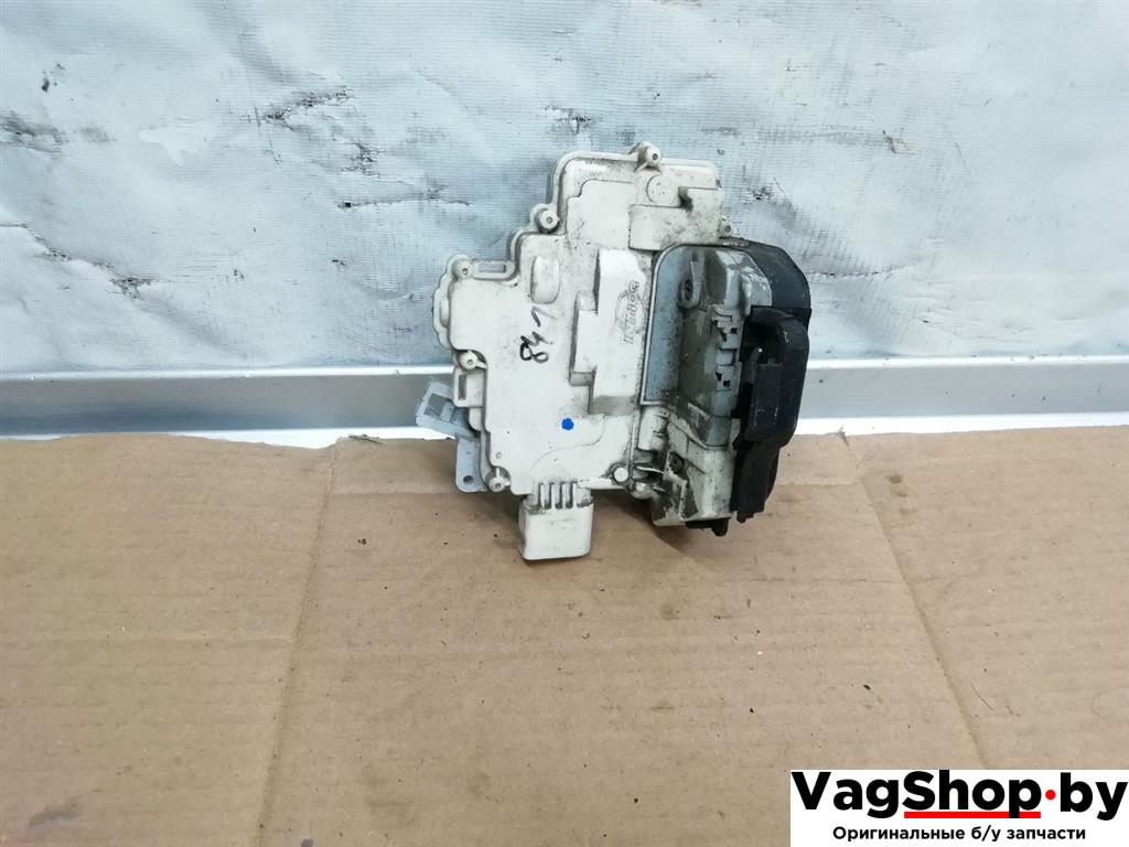 замок двери задней левой Audi A6 Allroad Quattro C6/4F 2007, 3.2 л., FSI, AUK, бензин, МКПП, синий, универсал, полный привод, 4F0839015A - фото №1