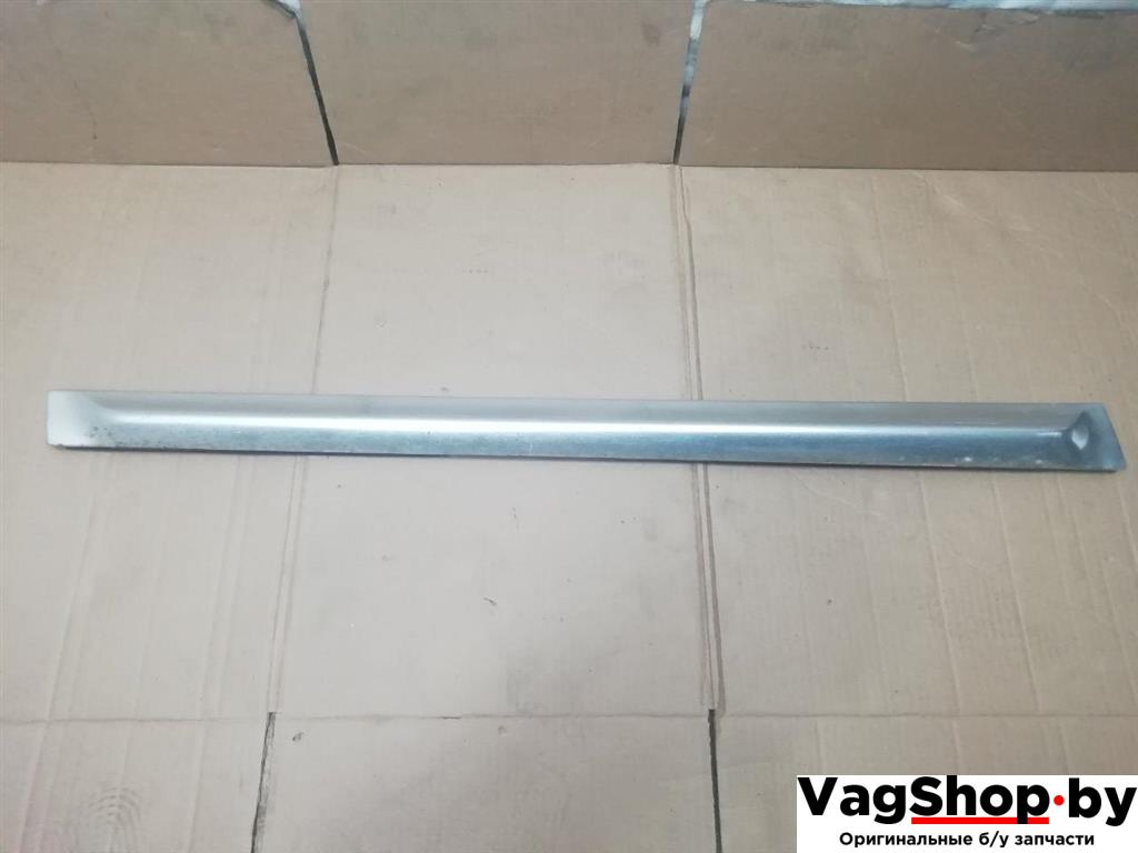 молдинг двери передней левой Audi A6 Allroad Quattro C6/4F 2007, 3.2 л., FSI, AUK, бензин, МКПП, синий, универсал, полный привод, 4F9853959C - фото №1