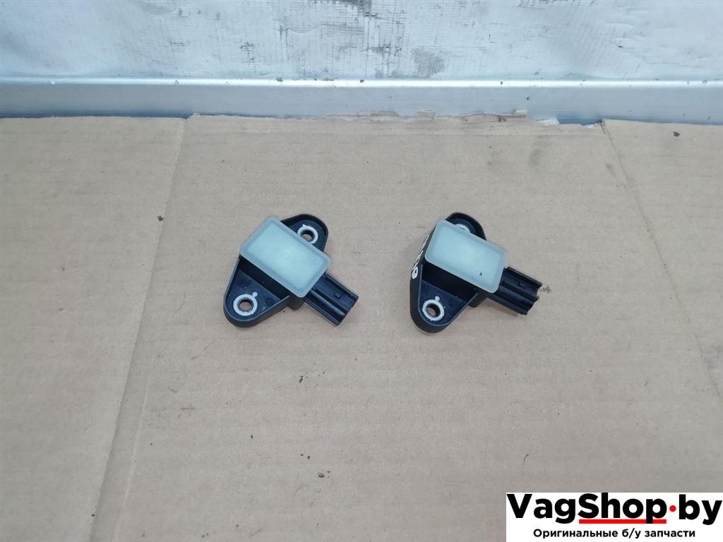 датчик удара Volkswagen Passat B6 2008, 2.0 л., TDi, CBA, дизель, МКПП, серебро, универсал, передний привод, 5N0959354 - фото №1