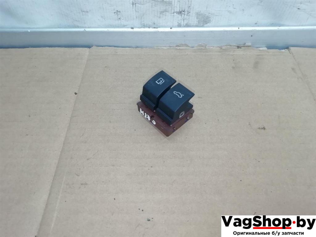 кнопка открытия лючка топливного бака Volkswagen Passat B6 2008, 2.0 л., TDi, CBA, дизель, МКПП, серебро, универсал, передний привод, 3C0959903B - фото №1