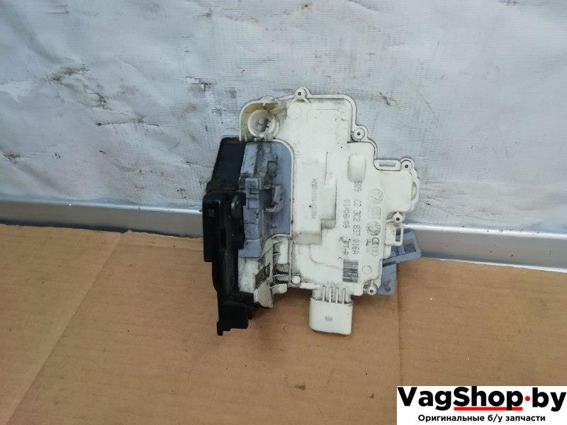 замок двери передней правой Volkswagen Passat B6 2009, 2.0 л., TDi, CBA, дизель, МКПП, голубой, седан, передний привод, 3C2837016A - фото №1