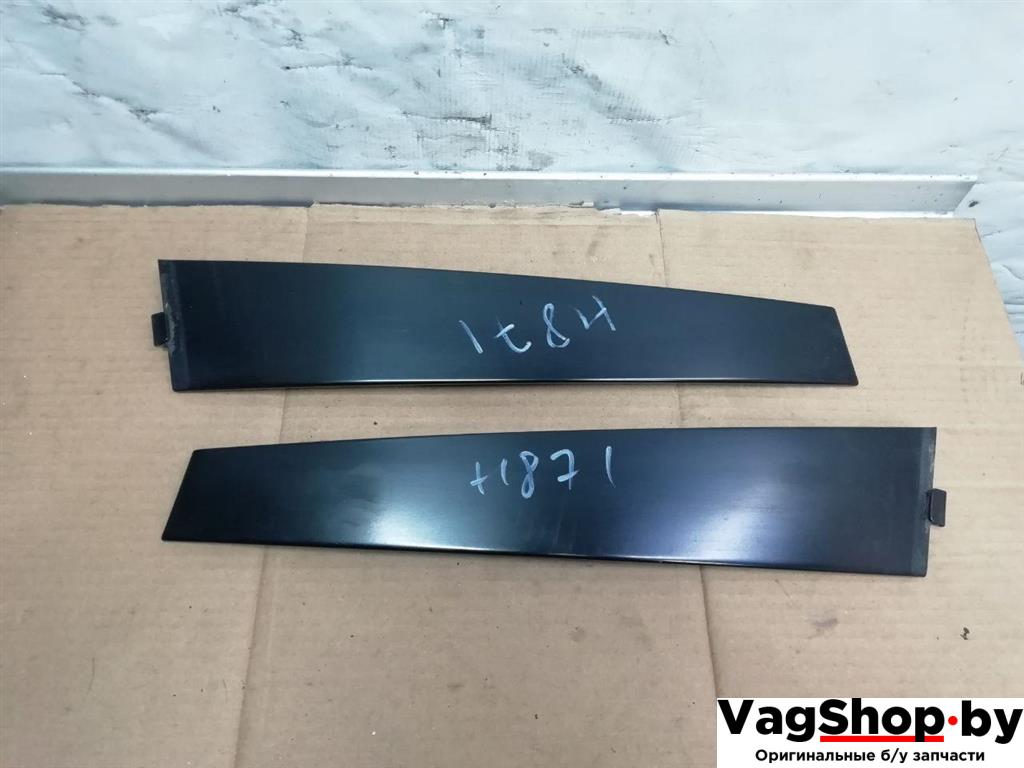 накладка декоративная Volkswagen Passat B6 2009, 2.0 л., TDi, CBA, дизель, МКПП, голубой, седан, передний привод, 3C4837902, 3C4837901 - фото №1