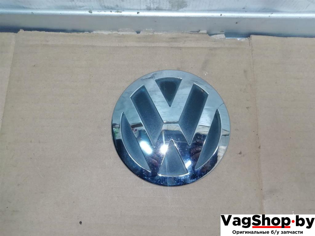 эмблема Volkswagen Tiguan 1 поколение 2010, 2.0 л., TDi, CFG, дизель, МКПП, серебро, внедорожник 5 дв., полный привод, 3C9853630B - фото №1