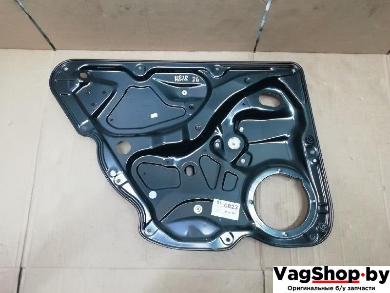 стеклоподъемник электрический задний левый Volkswagen Passat B7 2011, 2.0 л., TDi, CFF, дизель, АКПП, синий, универсал, передний привод - фото №1