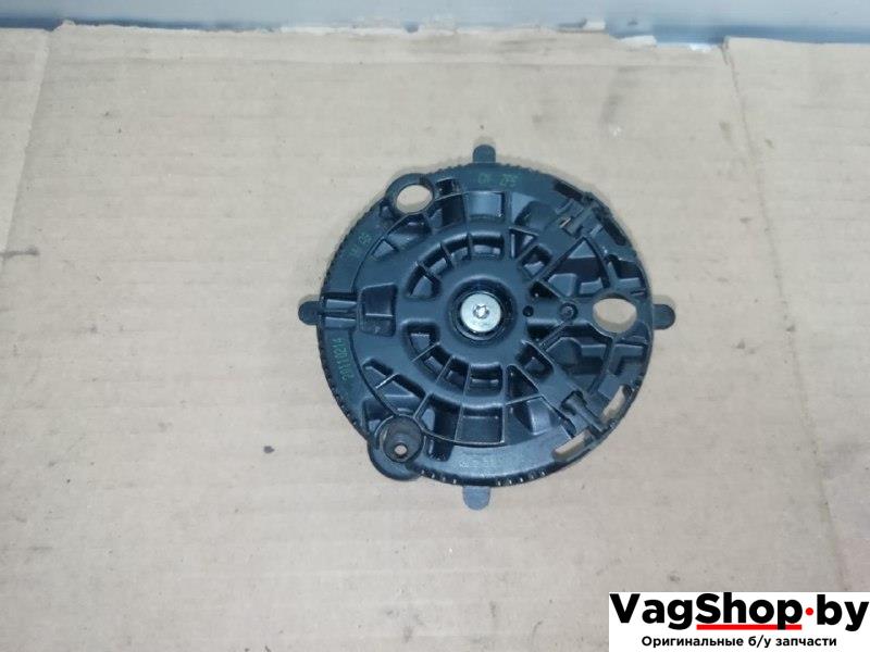 электромоторчик зеркала наружнего Volkswagen Passat B7 2011, 2.0 л., TDi, CFF, дизель, АКПП, синий, универсал, передний привод, 1K8959578 - фото №1