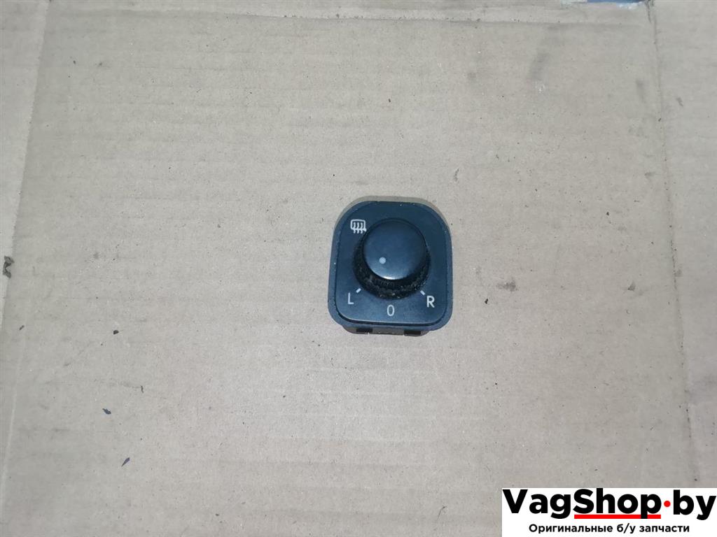 джойстик регулировки зеркал Volkswagen Passat B7 2011, 2.0 л., TDi, CFF, дизель, АКПП, синий, универсал, передний привод, 1K0959565L - фото №1