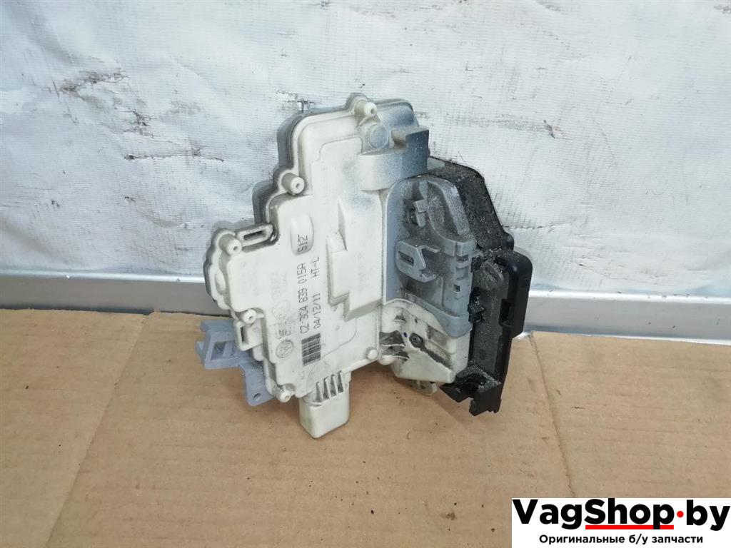 замок двери задней левой Volkswagen Passat B7 2011, 2.0 л., TDi, CFF, дизель, АКПП, синий, универсал, передний привод, 3C4839015A - фото №1