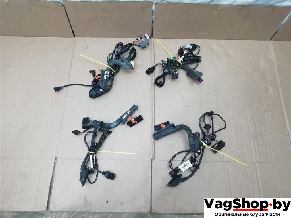 дверная проводка Volkswagen Tiguan 1 поколение 2010, 2.0 л., TDi, CFG, дизель, МКПП, серебро, внедорожник 5 дв., полный привод - фото №1