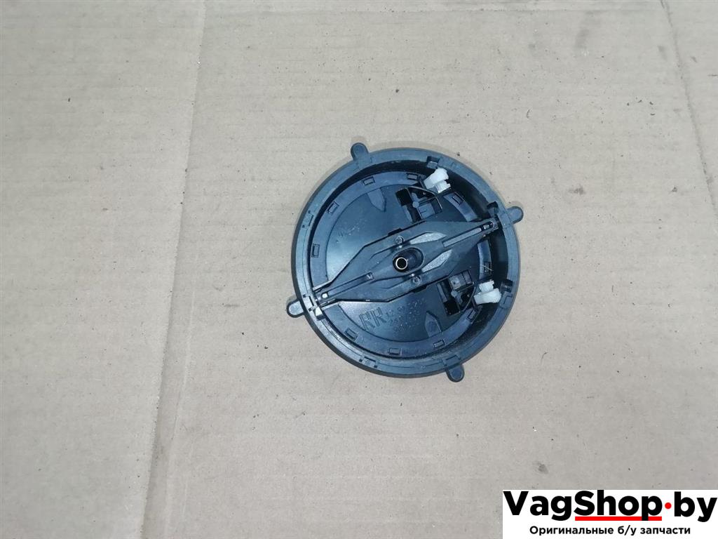 электромоторчик зеркала наружнего Volkswagen Tiguan 1 поколение 2010, 2.0 л., TDi, CFG, дизель, МКПП, серебро, внедорожник 5 дв., полный привод - фото №1