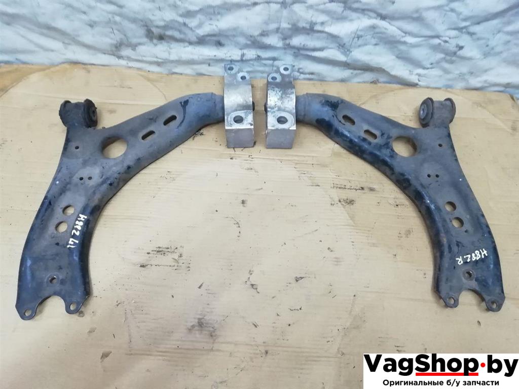 рычаг передний Volkswagen Tiguan 1 поколение 2010, 2.0 л., TDi, CFG, дизель, МКПП, серебро, внедорожник 5 дв., полный привод - фото №1