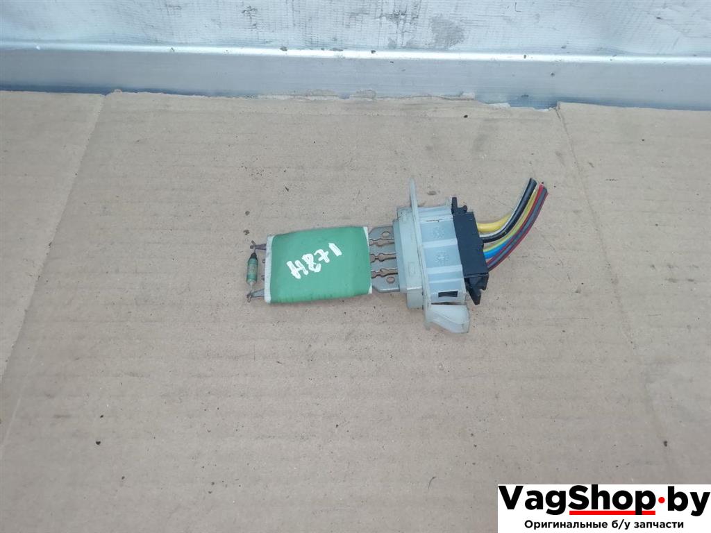 сопротивление печки Volkswagen Passat B6 2009, 2.0 л., TDi, CBA, дизель, МКПП, голубой, седан, передний привод - фото №1