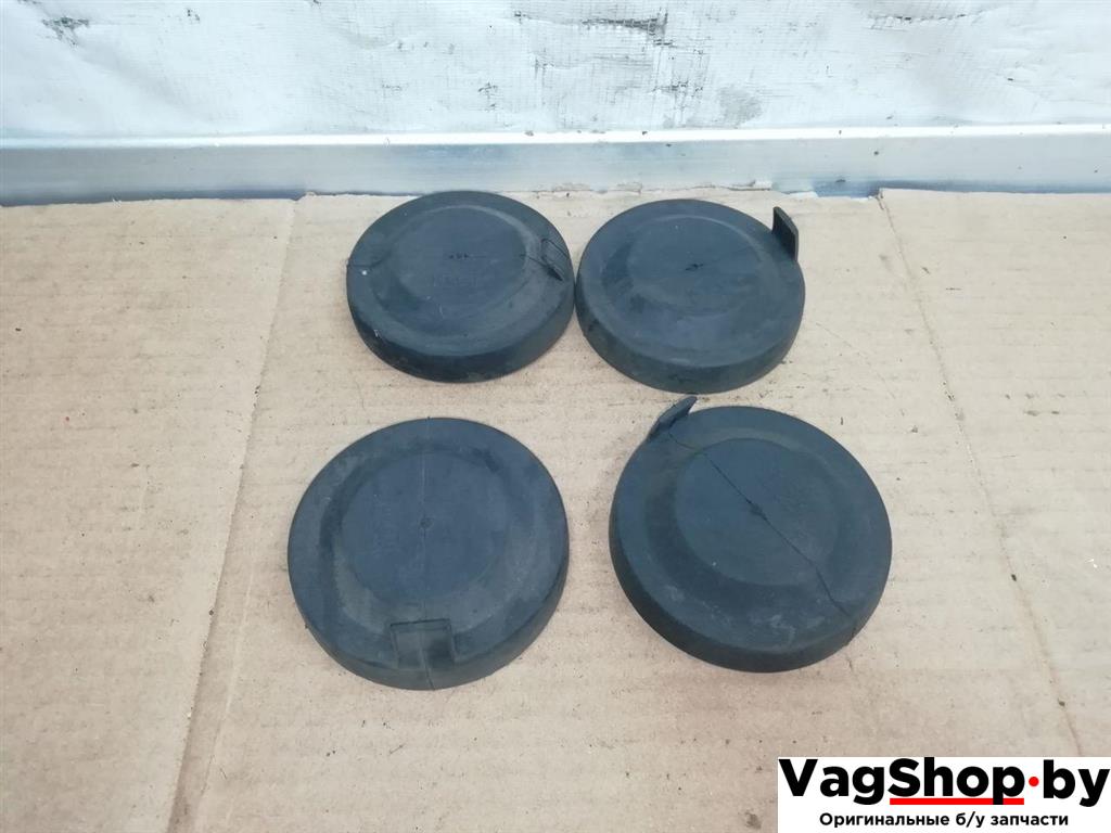 Крышка (заглушка) задняя фары Volkswagen Passat B7 2011, 2.0 л., TDi, CFF, дизель, АКПП, синий, универсал, передний привод, 89004031 - фото №1