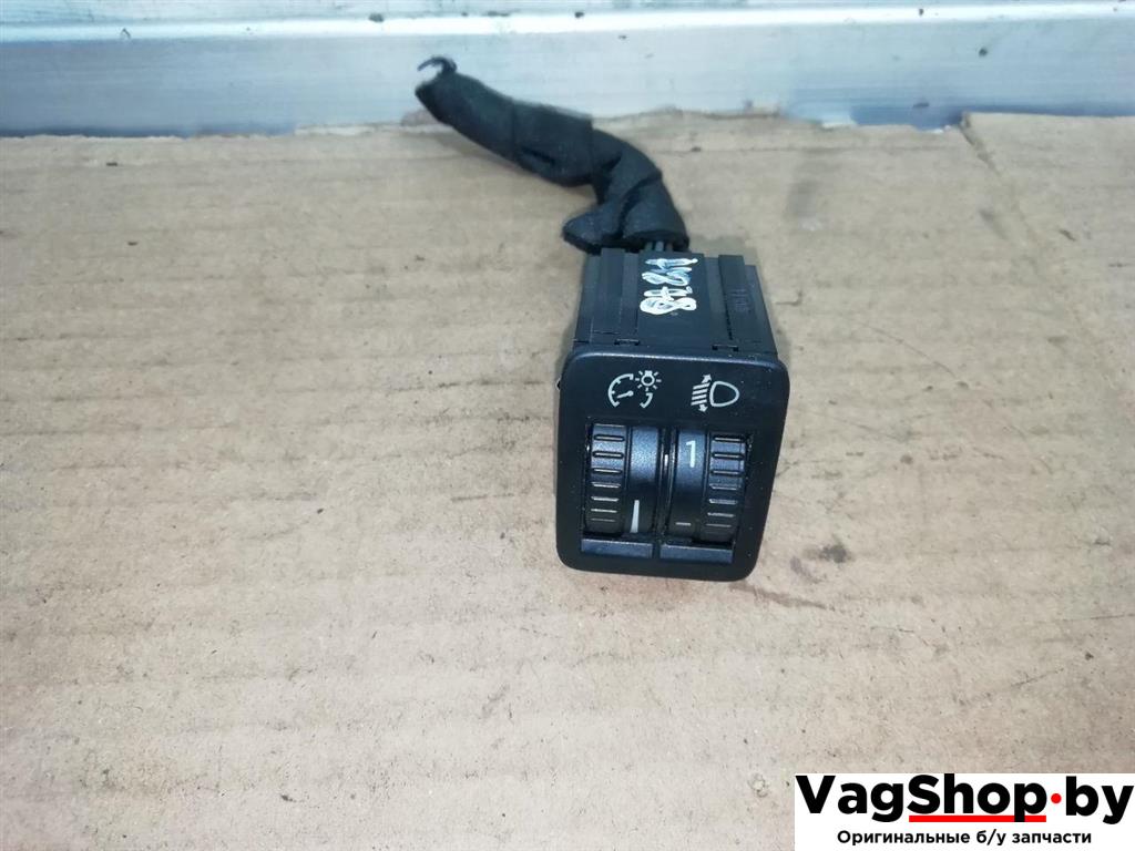 кнопка корректора фар Volkswagen Passat B7 2011, 2.0 л., TDi, CFF, дизель, АКПП, синий, универсал, передний привод, 3AA941333 - фото №1