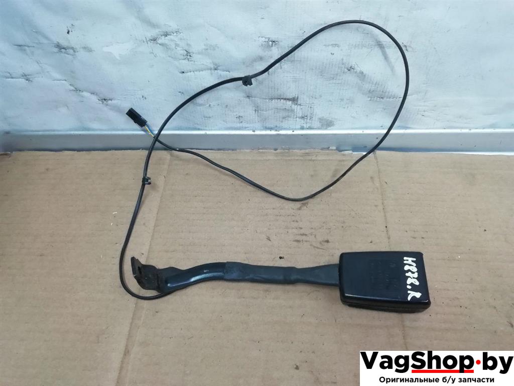 замок ремня безопасности Volkswagen Passat B7 2011, 2.0 л., TDi, CFF, дизель, АКПП, синий, универсал, передний привод, 1K8857756C - фото №1