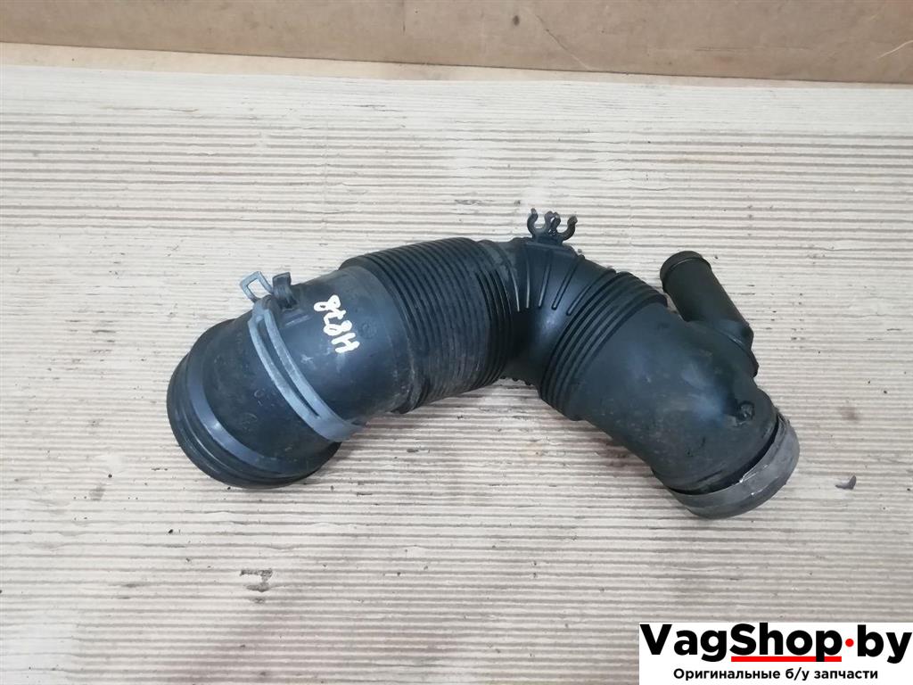 патрубок воздушного фильтра Volkswagen Passat B7 2011, 2.0 л., TDi, CFF, дизель, АКПП, синий, универсал, передний привод, 3C0129654P - фото №1