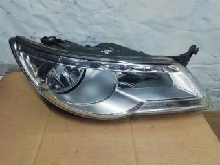фара правая Volkswagen Tiguan 1 поколение 2010, 2.0 л., TDi, CFG, дизель, МКПП, серебро, внедорожник 5 дв., полный привод, 5N2941032K