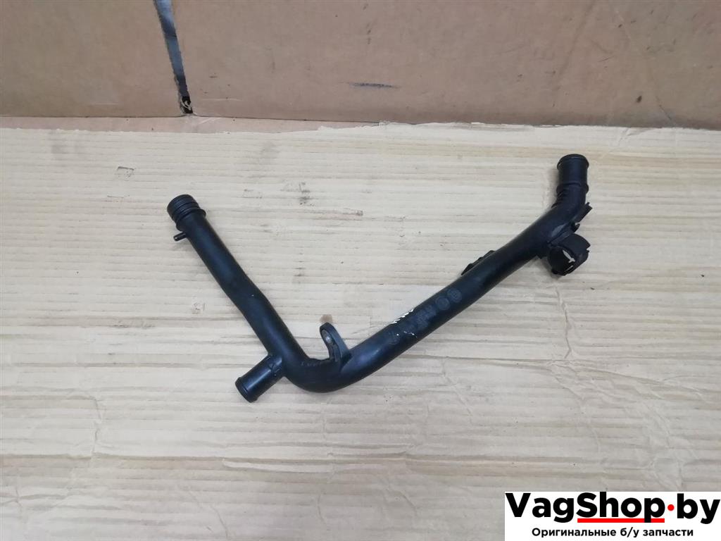 трубка охлаждающей жидкости Volkswagen Tiguan 1 поколение 2010, 2.0 л., TDi, CFG, дизель, МКПП, серебро, внедорожник 5 дв., полный привод, 03L121065AJ - фото №1