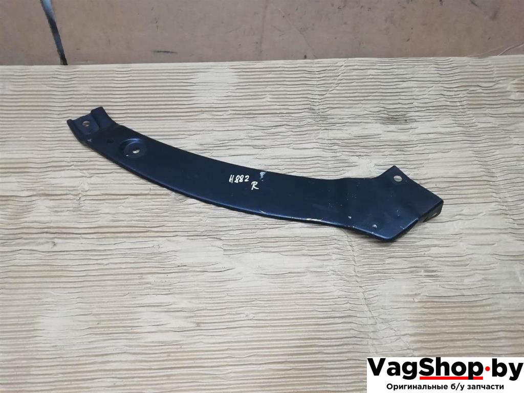 крепление фары правой Volkswagen Tiguan 1 поколение 2010, 2.0 л., TDi, CFG, дизель, МКПП, серебро, внедорожник 5 дв., полный привод, 5N0806930A - фото №1