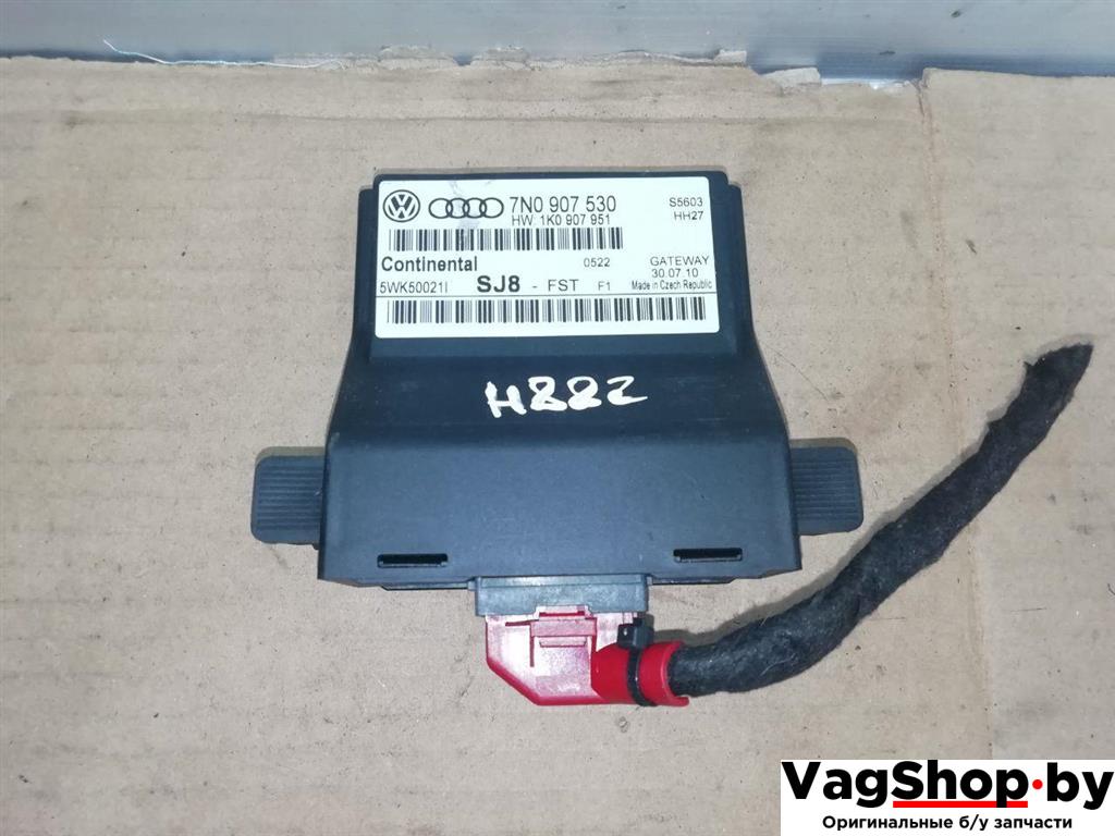 диагностический интерфейс Volkswagen Tiguan 1 поколение 2010, 2.0 л., TDi, CFG, дизель, МКПП, серебро, внедорожник 5 дв., полный привод, 1K0907951, 7N0907530 - фото №1