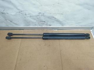 амортизатор крышки багажника (3-5 двери) Volkswagen Tiguan 1 поколение 2010, 2.0 л., TDi, CFG, дизель, МКПП, серебро, внедорожник 5 дв., полный привод, 5N0827550D01S