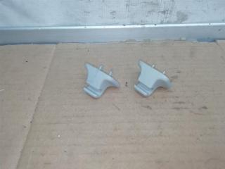 Крепление (крючок) солнцезащитного козырька Volkswagen Tiguan 1 поколение 2010, 2.0 л., TDi, CFG, дизель, МКПП, серебро, внедорожник 5 дв., полный привод, 1K0857561B