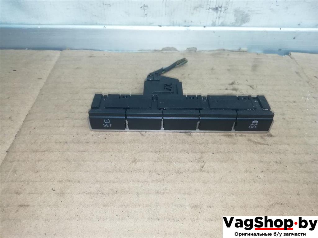 кнопка (выключатель) Volkswagen Tiguan 1 поколение 2010, 2.0 л., TDi, CFG, дизель, МКПП, серебро, внедорожник 5 дв., полный привод, 5N2927132AG - фото №1