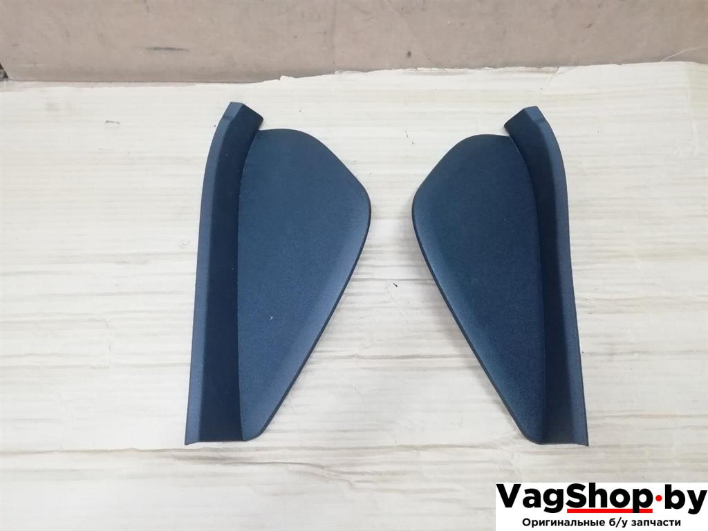 накладка на торпедо (консоль) Volkswagen Tiguan 1 поколение 2010, 2.0 л., TDi, CFG, дизель, МКПП, серебро, внедорожник 5 дв., полный привод, 5N0858217B, 5N0858218B - фото №1