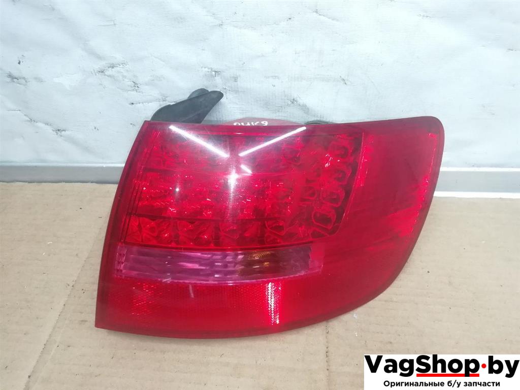 фонарь задний правый Audi A6 Allroad Quattro C6/4F 2007, 3.2 л., FSI, AUK, бензин, МКПП, синий, универсал, полный привод - фото №1