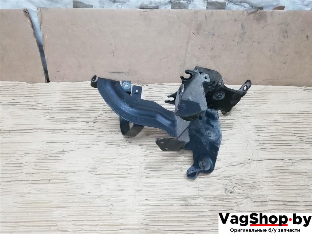 Крепление блока ABS Audi A6 Allroad Quattro C6/4F 2007, 3.2 л., FSI, AUK, бензин, МКПП, синий, универсал, полный привод, 4F0614119M - фото №1