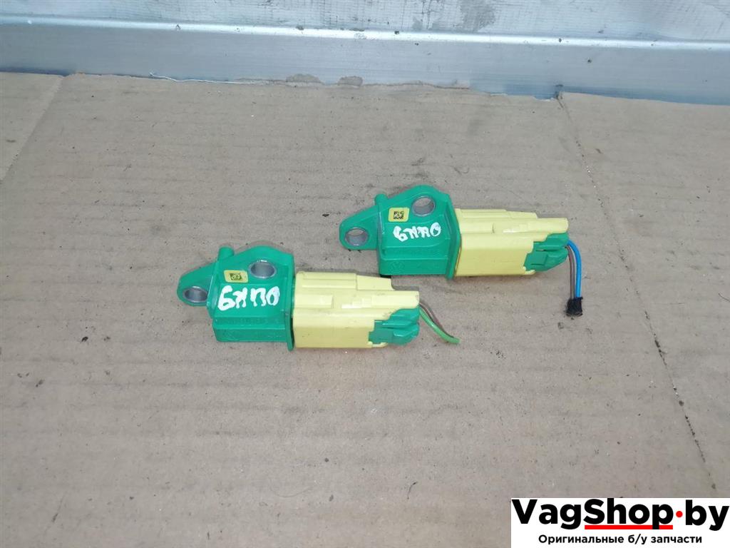 датчик удара Audi A6 Allroad Quattro C6/4F 2007, 3.2 л., FSI, AUK, бензин, МКПП, синий, универсал, полный привод, 1K0909606C - фото №1