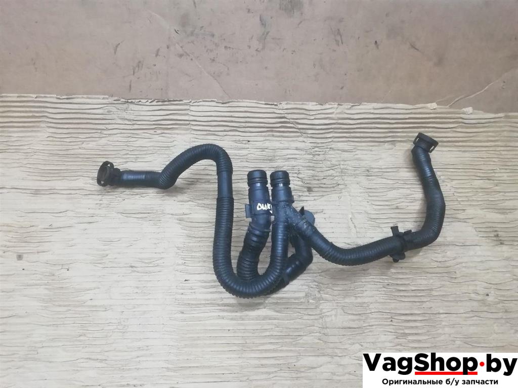 патрубок вентиляции картера Audi A6 Allroad Quattro C6/4F 2007, 3.2 л., FSI, AUK, бензин, МКПП, синий, универсал, полный привод, 06E103217K - фото №1