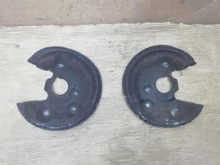 защитный кожух тормозного механизма Volkswagen Passat B6 2008, 2.0 л., TDi, CBA, дизель, МКПП, серебро, универсал, передний привод, 5N0615611C, 5N0615612C