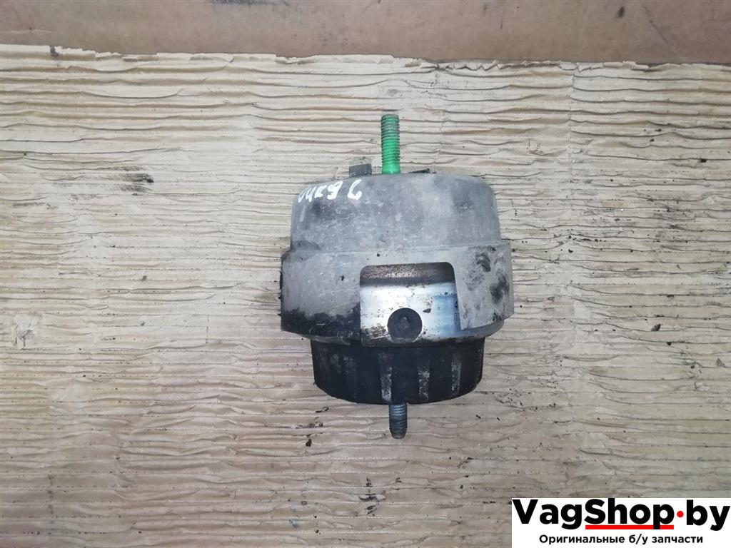 подушка крепления двигателя Audi A6 Allroad Quattro C6/4F 2007, 3.2 л., FSI, AUK, бензин, МКПП, синий, универсал, полный привод, 4F0199379K - фото №1