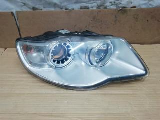 фара правая Volkswagen Touareg 1 поколение [рестайлинг] 2009, 2.5 л., TDi, BPE, дизель, АКПП, черный, внедорожник 5 дв., полный привод, 7L6941032A