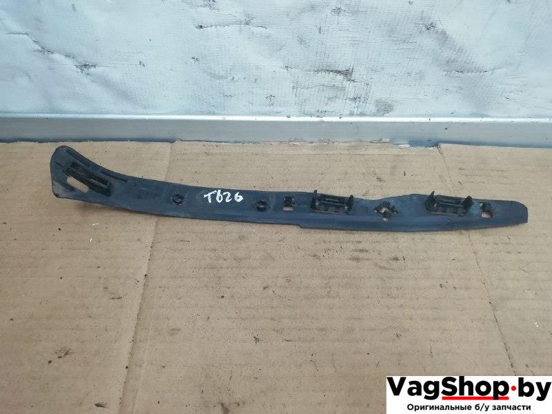 Крепление бампера переднего Volkswagen Transporter T5 2005, 2.5 л., TDi, AXD, дизель, МКПП, синий, фургон, передний привод, 7H0807184A - фото №1