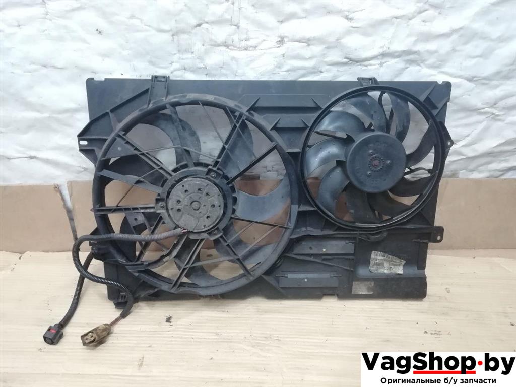 вентилятор радиатора Volkswagen Transporter T5 2005, 2.5 л., TDi, AXD, дизель, МКПП, синий, фургон, передний привод, 7H0959455D, 7H0121201CA - фото №1