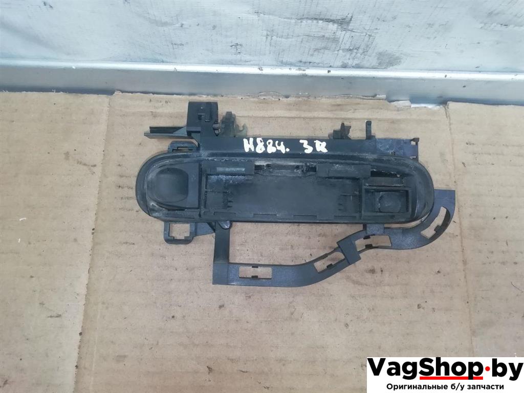 ручка наружная задняя правая Audi A6 4F/C6 2007, 3.0 л., TDi, ASB, дизель, АКПП, голубой, универсал, полный привод, 4F0837886 - фото №1