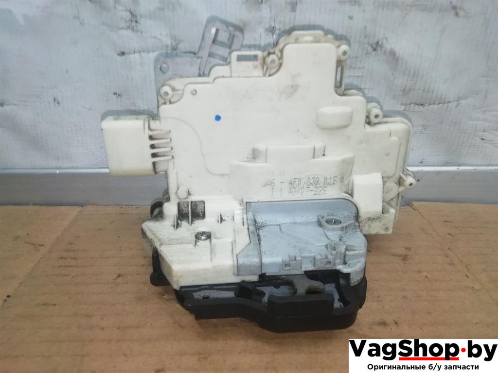 замок двери задней левой Audi A6 4F/C6 2007, 3.0 л., TDi, ASB, дизель, АКПП, голубой, универсал, полный привод, 4F0839015A - фото №1