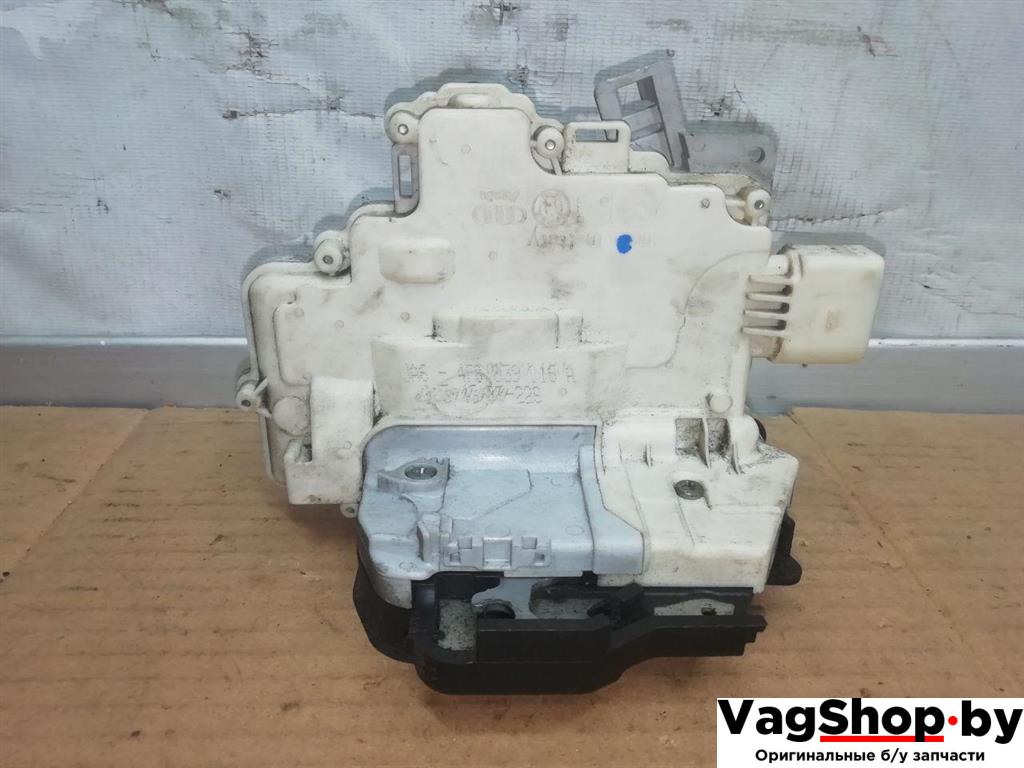 замок двери задней правой Audi A6 4F/C6 2007, 3.0 л., TDi, ASB, дизель, АКПП, голубой, универсал, полный привод, 4F0839016A - фото №1