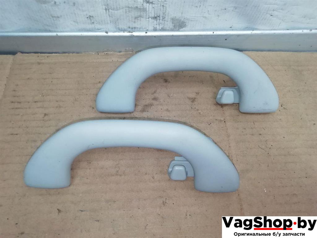 ручка внутренняя потолочная Volkswagen Passat B6 2008, 2.0 л., TDi, CBA, дизель, МКПП, серебро, универсал, передний привод, 1K0857607J - фото №1