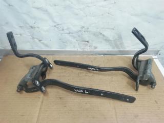 петля крышки багажника Volkswagen Touareg 1 поколение [рестайлинг] 2009, 3.0 л., TDi, BKS, дизель, АКПП, серый, внедорожник 5 дв., полный привод, 7L6827302C, 7L6827301E