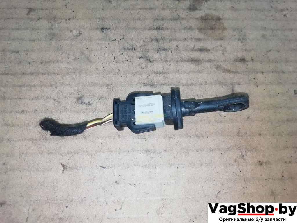 датчик температуры Audi A6 4F/C6 2007, 3.0 л., TDi, ASB, дизель, АКПП, голубой, универсал, полный привод, 4F0820539 - фото №1