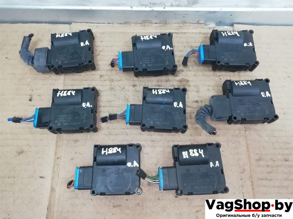 моторчик заслонки печки Audi A6 4F/C6 2007, 3.0 л., TDi, ASB, дизель, АКПП, голубой, универсал, полный привод, 4F0820511A - фото №1