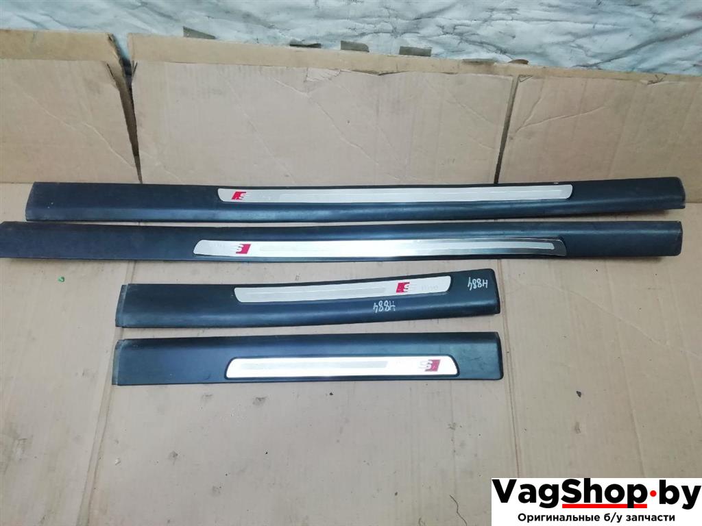 накладка на порог Audi A6 4F/C6 2007, 3.0 л., TDi, ASB, дизель, АКПП, голубой, универсал, полный привод, 4F0853373K, 4F0853374K, 4F0853375K, 4F0853376K - фото №1